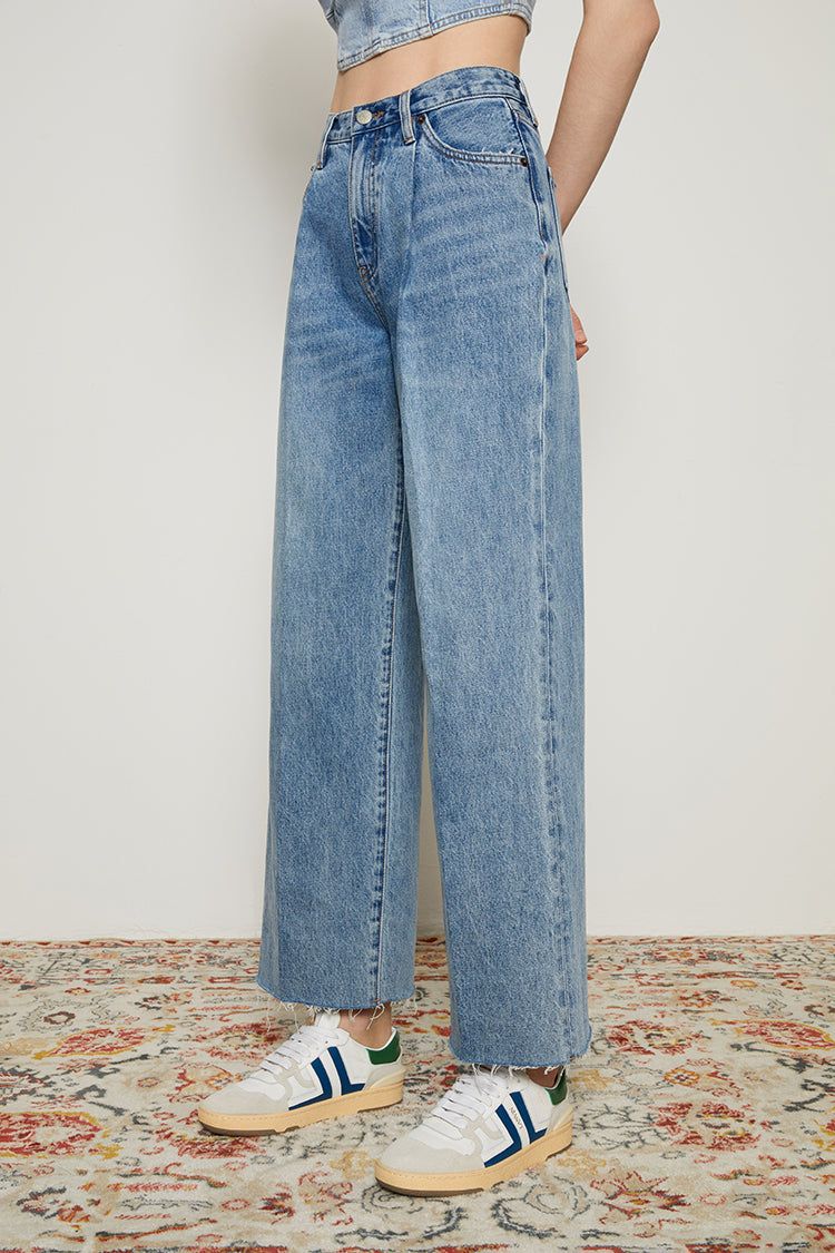 CHILL Pleat Straight Ankle Jeans