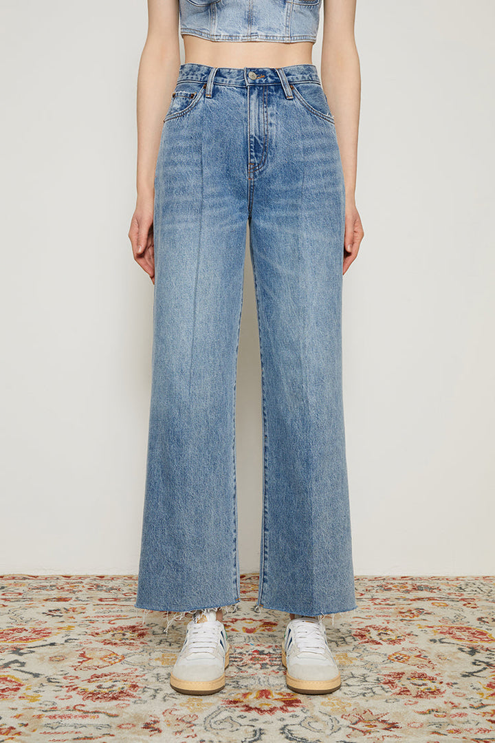 CHILL Pleat Straight Ankle Jeans